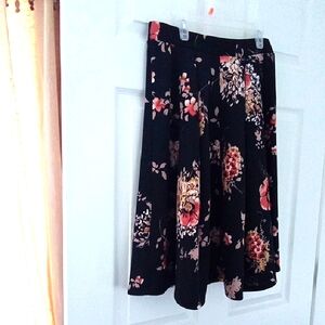 Faith & Joy Black With Marsala And Tan Floral Midi Full Skirt Size Medium